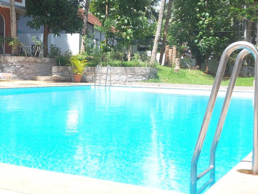 Raja Hotel Kovalam Exterior photo